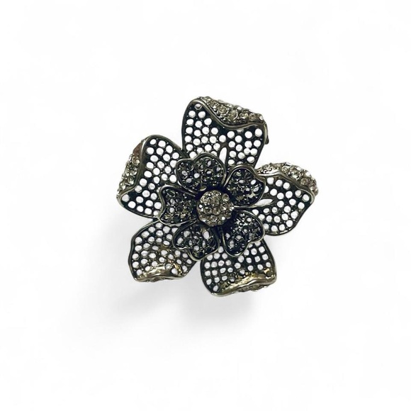 🌸💎 Vintage Silver Flower Statement Ring 💎🌸 - Picture 1 of 3